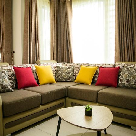 Luxury 2 Bedroom Apartment With Pool - Close To Flic-En-Flac Beach Exteriér fotografie