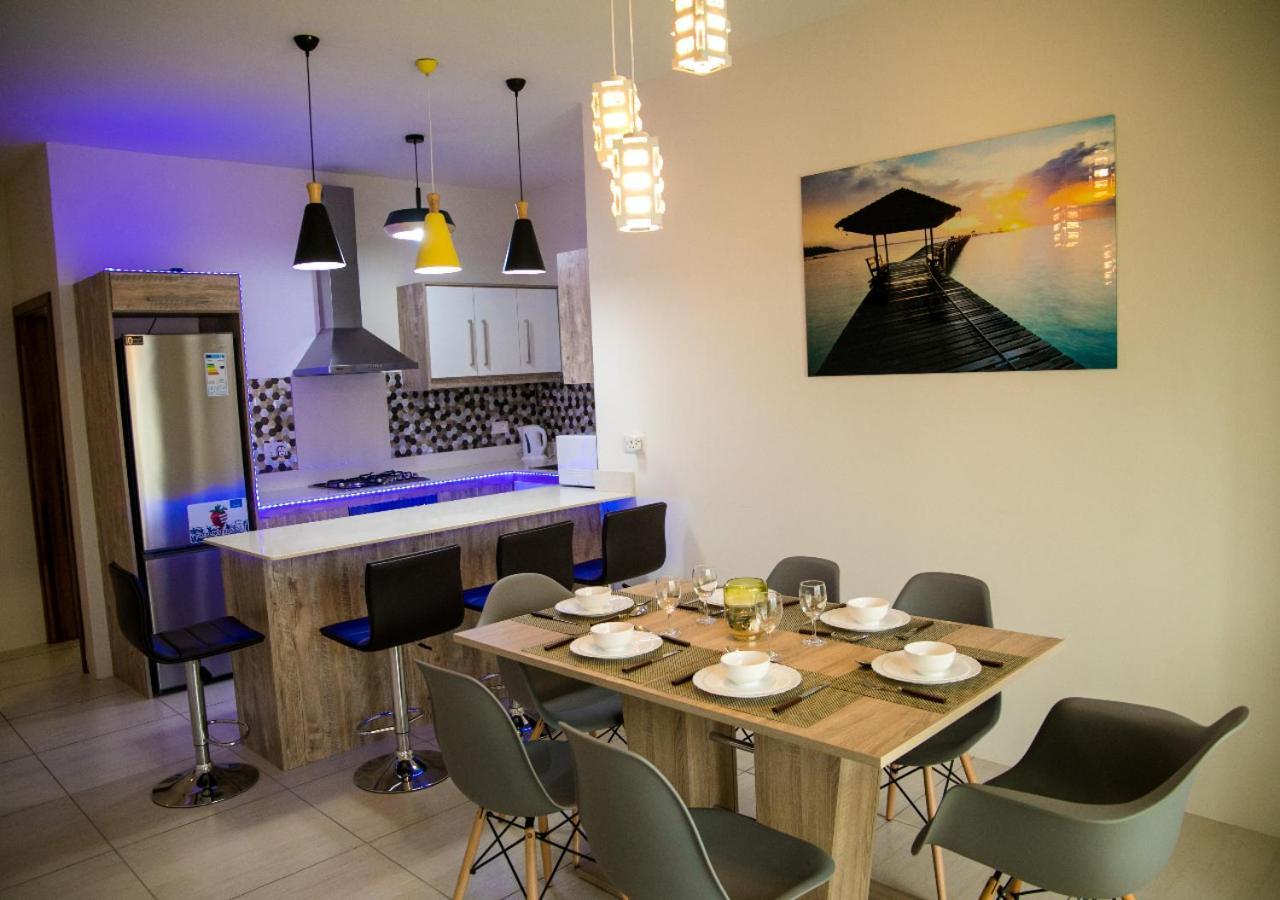 Luxury 2 Bedroom Apartment With Pool - Close To Flic-En-Flac Beach Exteriér fotografie